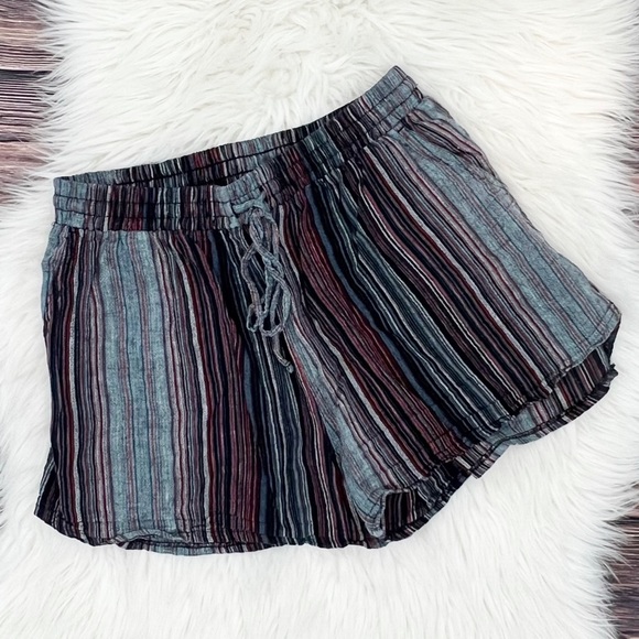 Universal Thread Pants - Universal Thread Striped Shorts